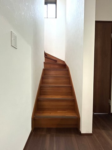 高知市朝倉乙　中古戸建ての内装