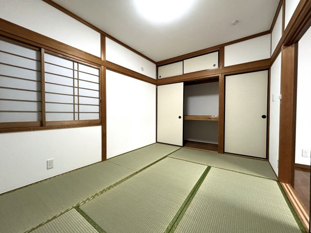 高知市朝倉乙　中古戸建ての和室|２階２番６帖