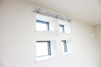 【設備】 | フジパレス江坂Ⅲ番館 | お洒落な小窓がアクセントに♪