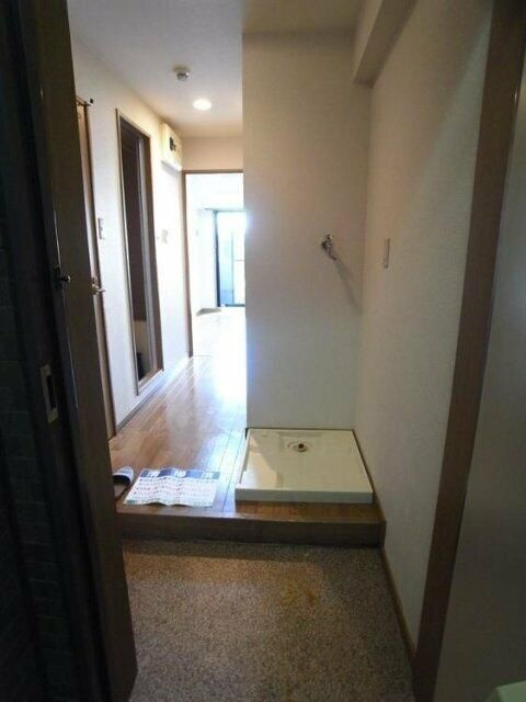 日神パレステージ音羽の玄関