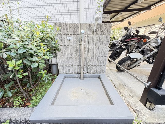 パレステージ墨田立花の駐車場