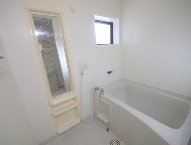 ルマン南生駒の浴室