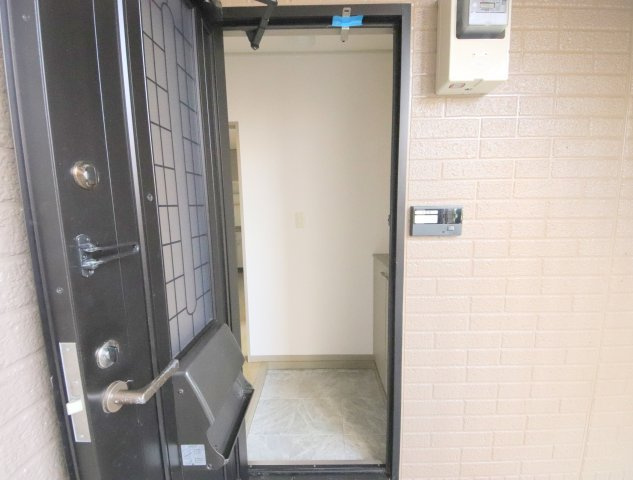 ルマン南生駒の玄関