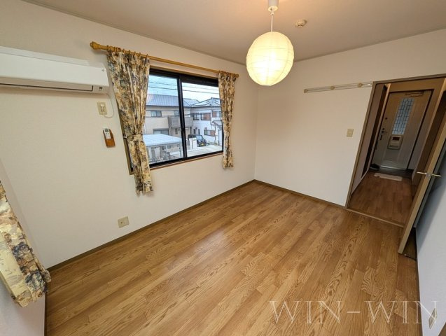 ユトリロ西幸 Aの洋室