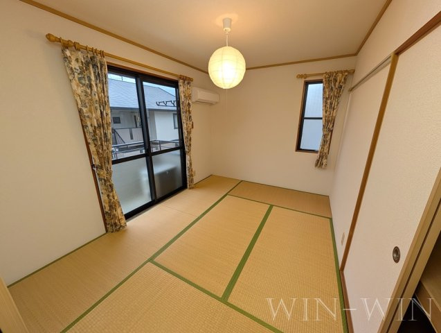 ユトリロ西幸 Aの寝室