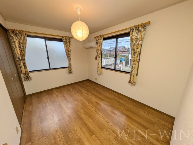 ユトリロ西幸 Aの寝室