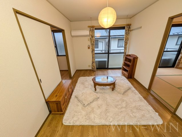 ユトリロ西幸 Aの居間・リビング