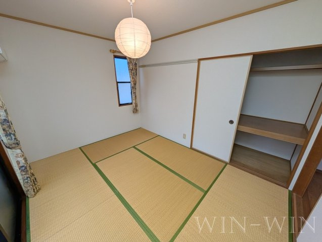 ユトリロ西幸 Aの和室