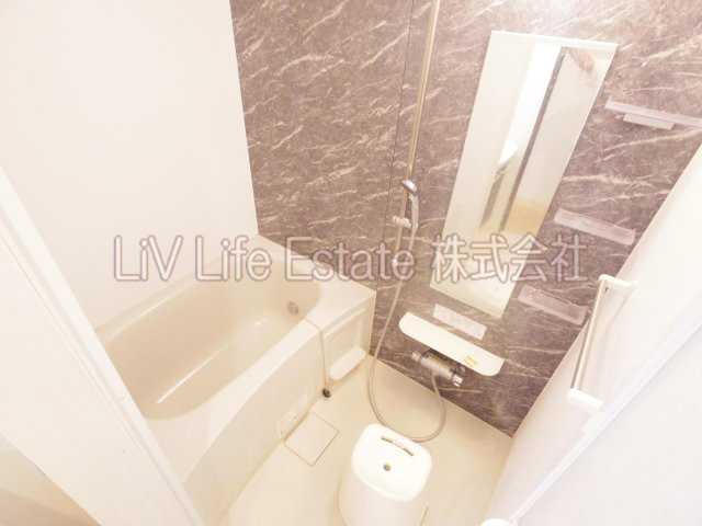 ヴィラパーチ小平の浴室