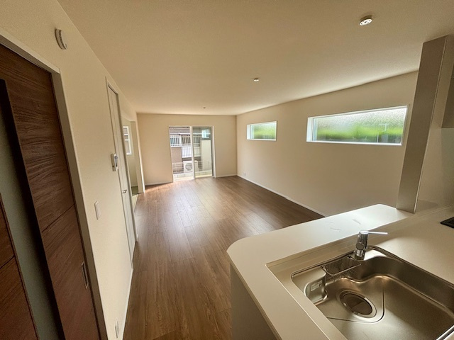 大牟田市歴木　1号棟の居間・リビング