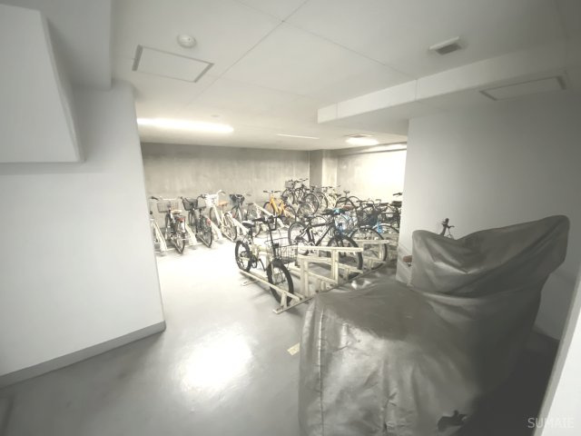 オーキッドレジデンス浦和のその他共用部分|建物内駐輪スペース