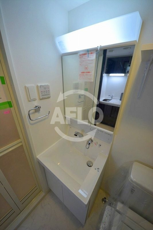 アーデンタワー本町イーストの独立洗面台|アーデンタワー本町イースト　独立洗面化粧台