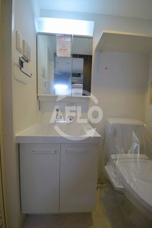 アーデンタワー本町イーストの独立洗面台|アーデンタワー本町イースト　独立洗面化粧台