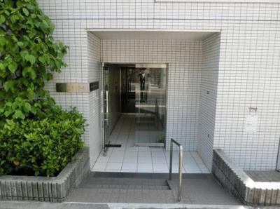 【エントランス】 | ブライズ新宿中井