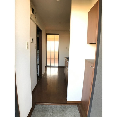 【玄関】 | グリーンパレス小林 | 明るい玄関です