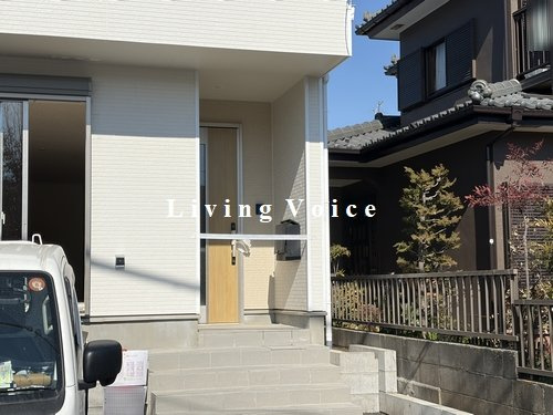 【居間・リビング】 | 【仲介手数料０円】厚木市及川第10　新築一戸建て　全2棟 | 厚木市及川第10　新築一戸建て　全2棟