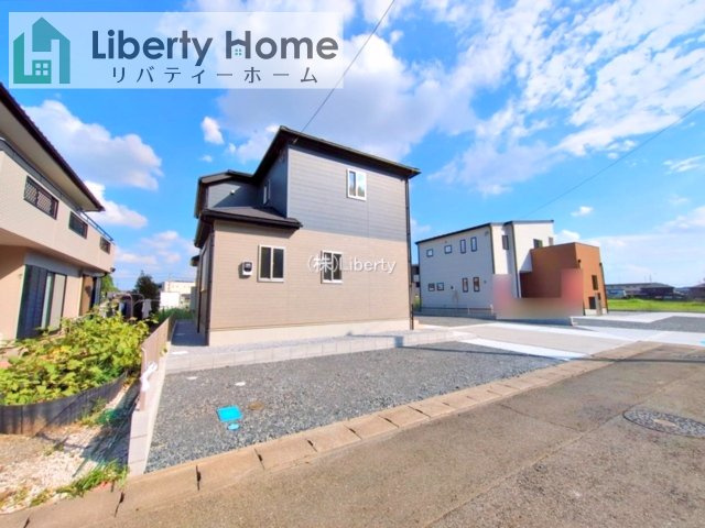 古河市上辺見2区画　新築戸建　1号棟の駐車場