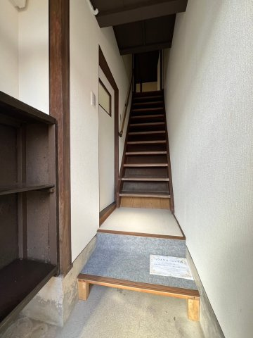 垂水区泉が丘5丁目戸建ての玄関