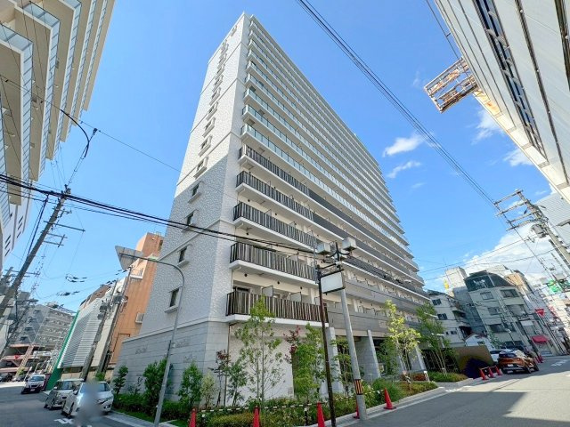 スプランディッド十三本町の外観