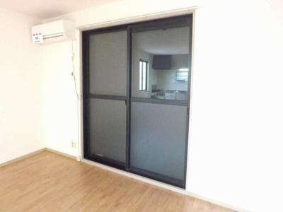 【設備】 | ティンカー・ベル Ⅱ | シャッター雨戸