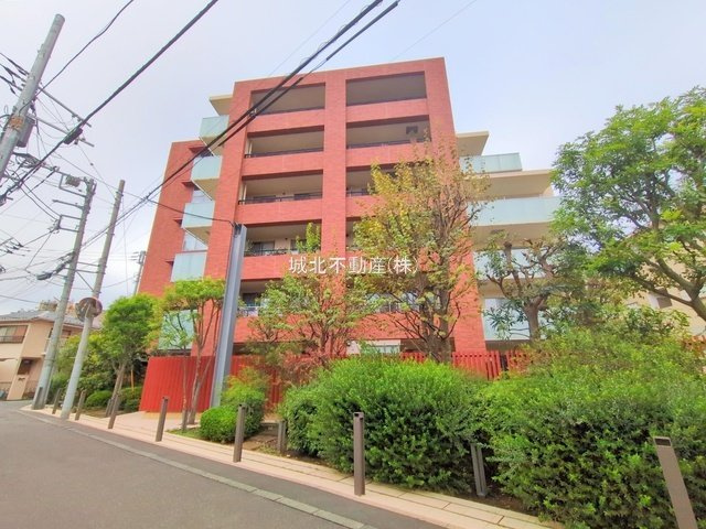 イニシア中野の外観