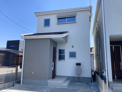 【外観：施工例】 | リーブルガーデン岸和田市極楽寺町 | 同シリーズ外観