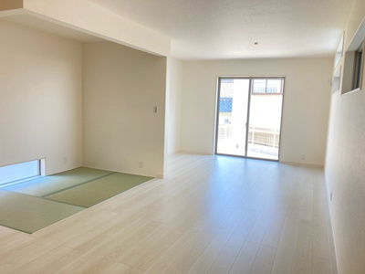 【内観：施工例】 | リーブルガーデン岸和田市極楽寺町 | 同シリーズ