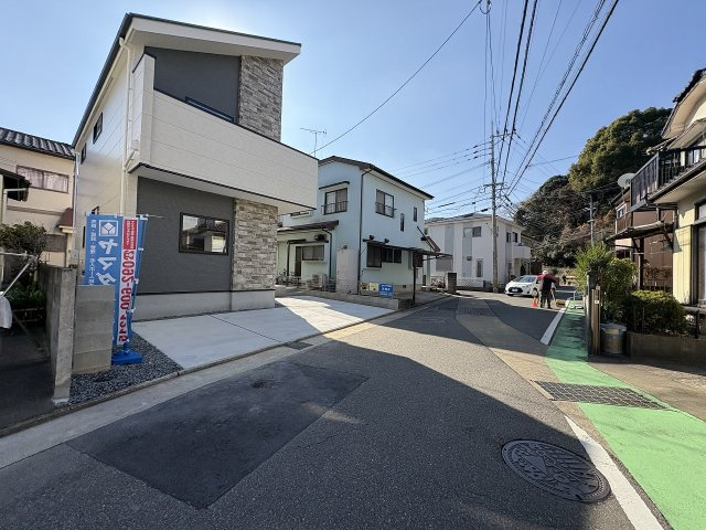 【その他】 | 福岡市博多区浦田2丁目1期　1号棟（全1棟）【仲介手数料無料・0円】 | 現地写真。前面道路です。