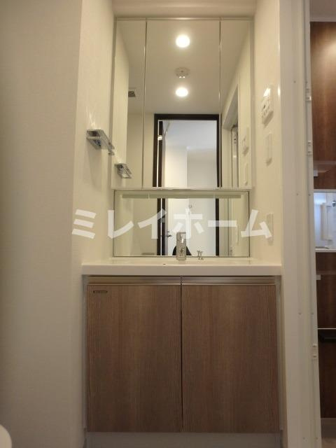 XEBEC長原の独立洗面台