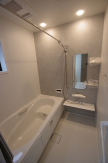 【浴室】 | 【仲介手数料無料！！】稲城市平尾2丁目　新築戸建て（全13棟）6号棟　4980万円