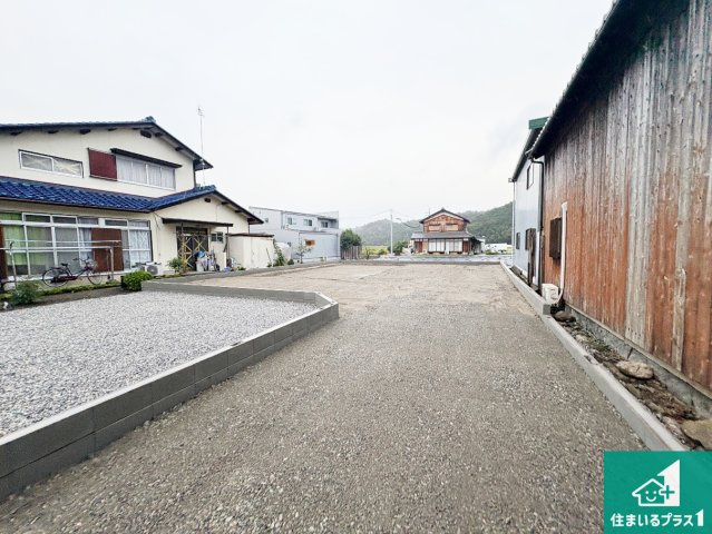 近江八幡市安土町下豊浦　第1期　新築一戸建ての外観|周辺は落ち着いた街並みの住宅地！子育てがしやすい住環境です！まだ未完成ですが、現地でしかわからない事もございます。是非一度ご覧ください。