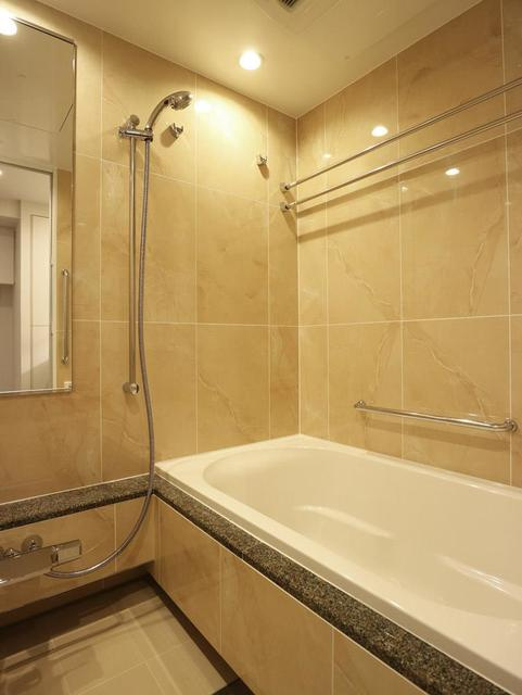 ＴＨＥ千代田麹町ＴＯＷＥＲの浴室|※写真は同タイプ住戸です。