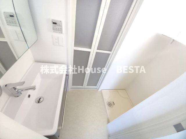 セレニテ兵庫エクラの洗面所