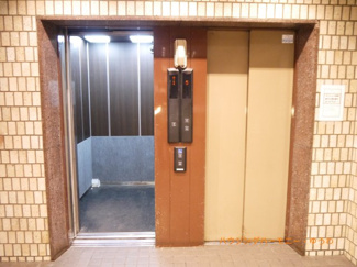 【その他共用部分】 | 忙しい朝にも安心、エレベーターが２基設置されています！