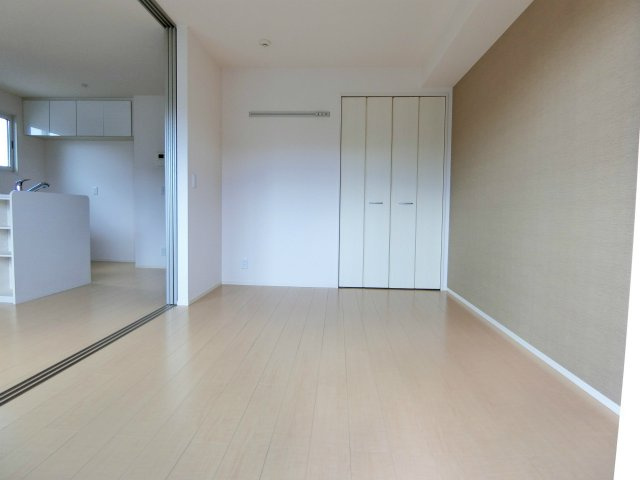 グリーンカトレアの洋室|きれいな洋室です