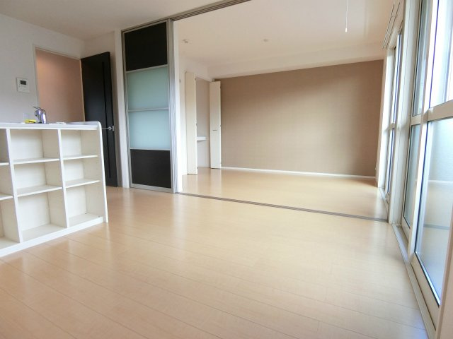 グリーンカトレアの居間・リビング|ゆったり過ごせる居間です