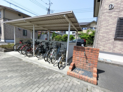 【その他共用部分】 | ディアクレスト Ｂ | 駐輪場とペット足洗い場