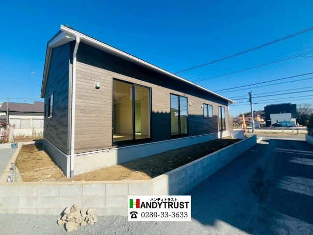 【Cradle Garden】　筑西市井上　第１　全2邸