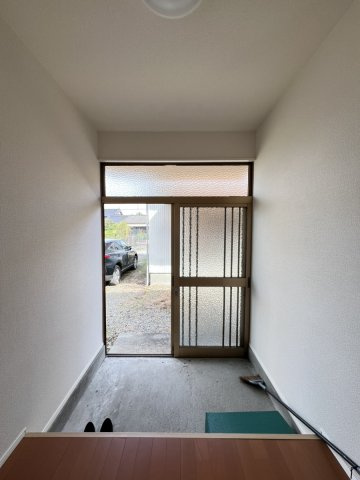 高下東町貸家（５棟）の玄関