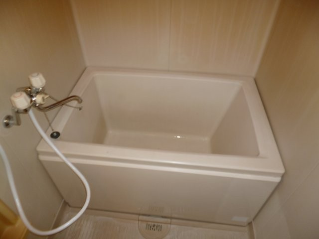 ＭＯＴＯＹＡ　Ｂの浴室