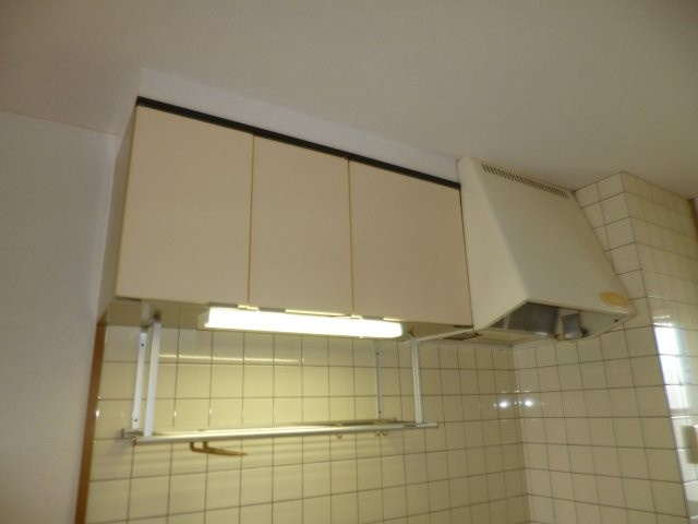 ＭＯＴＯＹＡ　Ｂのキッチン|キッチン上収納