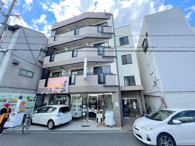 ヴァンスタージュ神崎川の外観