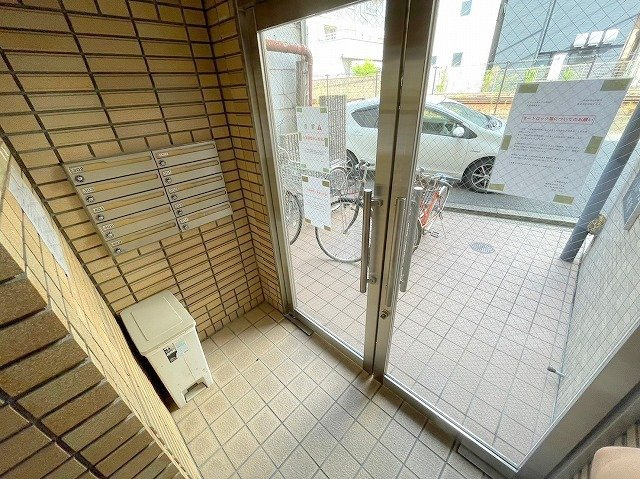ヴァンスタージュ神崎川のエントランス