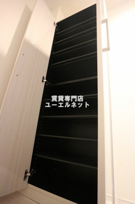 【設備】 | ハーモニーテラス末広町 | 収納力たっぷりのシューズボックスで玄関すっきり！