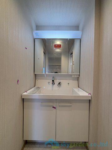 厚木第９ダイヤモンドマンションの独立洗面台