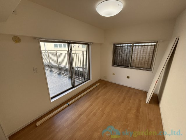 厚木第９ダイヤモンドマンションの洋室