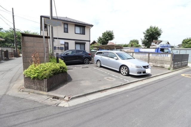 グラン・メールの駐車場