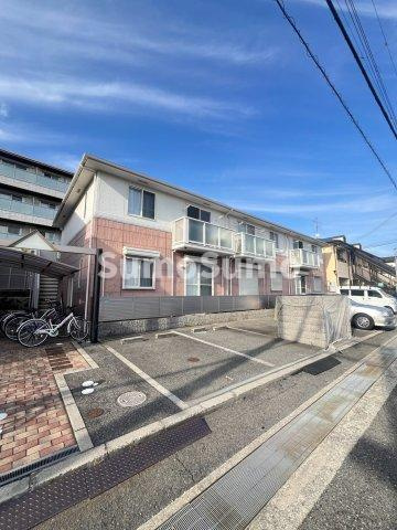 ピサ芦屋の駐車場