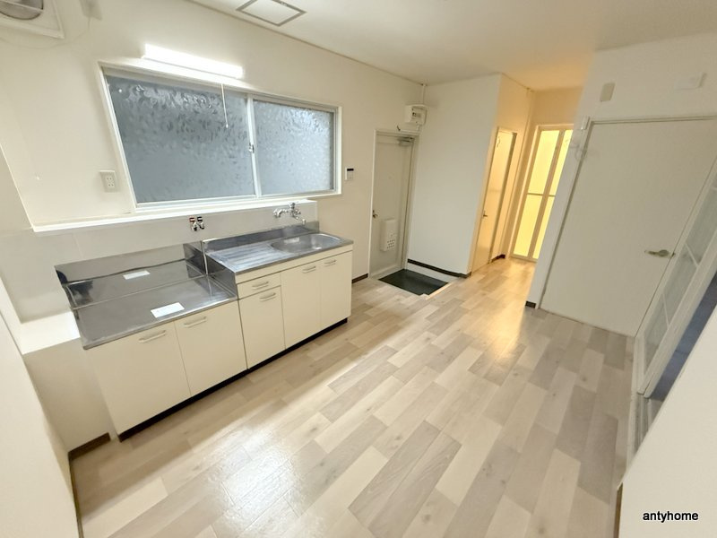 メゾンロータリー　仲介手数料無料の居間・リビング