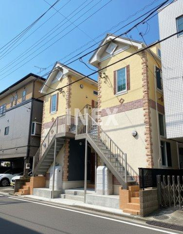 横浜市鶴見区朝日町１丁目のアパートの外観